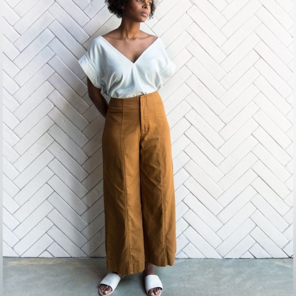 NWOT Esby Apparel Lucia Pants, Camel, Size 4